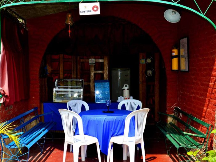CAFETERIA-CASTILLO-SOL-Y-LUNA