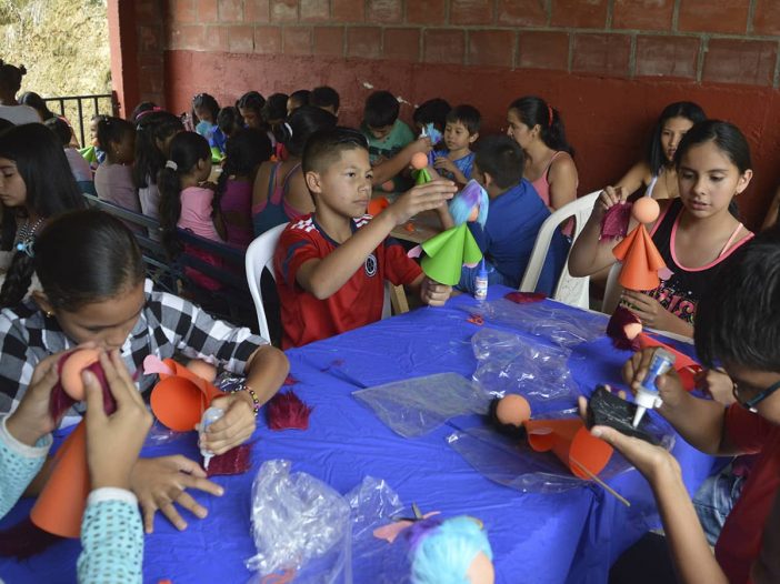 TALLERES FORMATIVOS CASTILLO SOL Y LUNA_0000_Talleres recreativos para niños y niñas 2(2)
